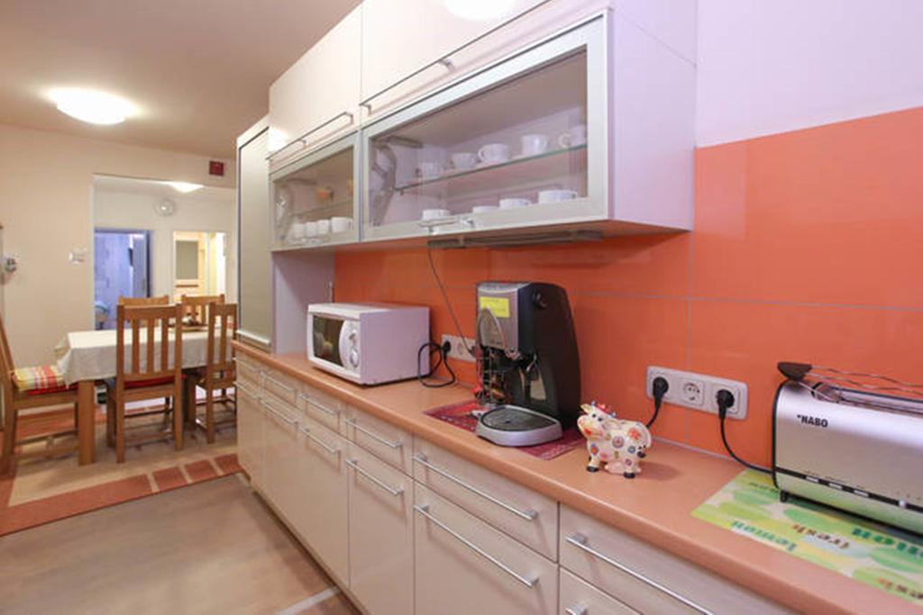 Apartment Mariahilf - 4Rooms4You Vienna Bilik gambar
